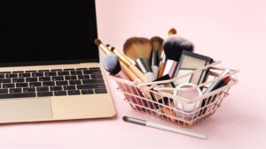 آموزش دیجیتال مارکتینگ برای افزایش فروش لوازم آرایشی بهداشتی – ۱۰ تکنیک طلایی بازاریابی آنلاین